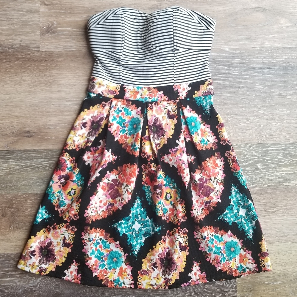 Strapless pleated mini dress